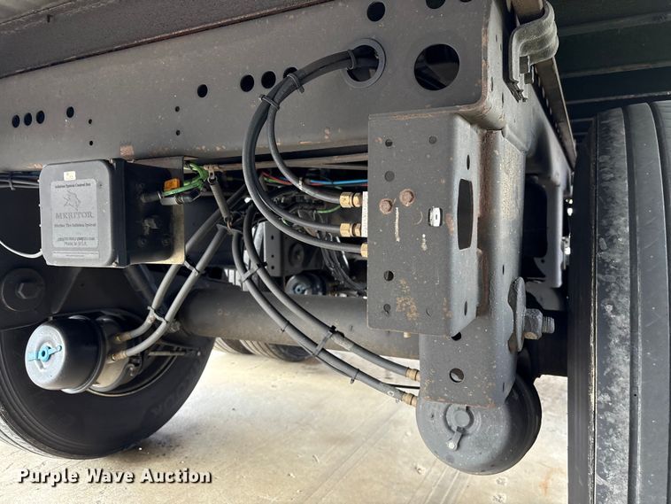 image for item YA2405 2024 Stoughton ZGPVW-535T-S-C-AR dry van trailer