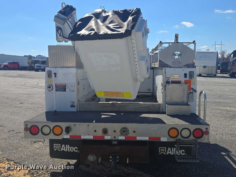 image for item YA2476 2015 Ford F450 Super Duty bucket truck