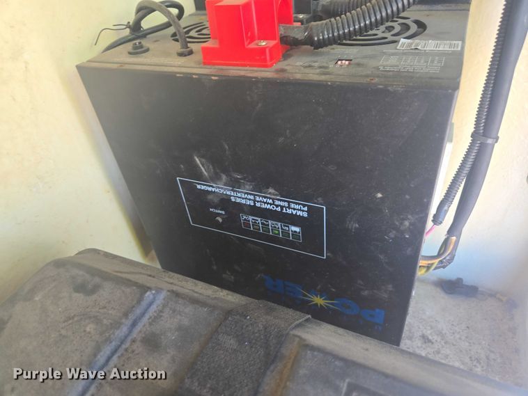 image for item YA2476 2015 Ford F450 Super Duty bucket truck