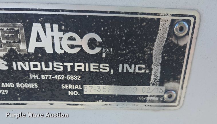 image for item YA2476 2015 Ford F450 Super Duty bucket truck