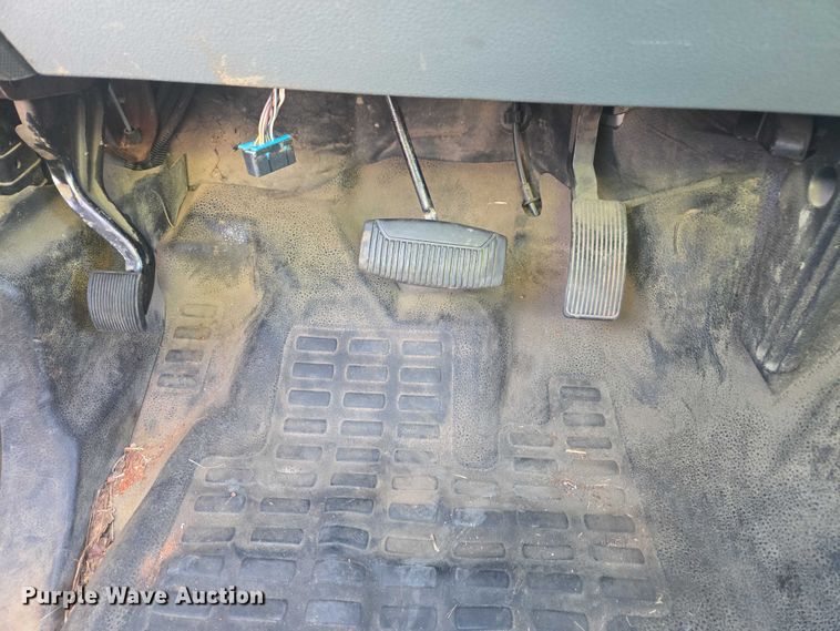 image for item YA2476 2015 Ford F450 Super Duty bucket truck