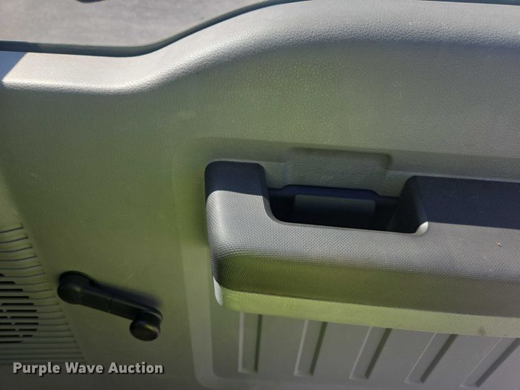 image for item YA2476 2015 Ford F450 Super Duty bucket truck