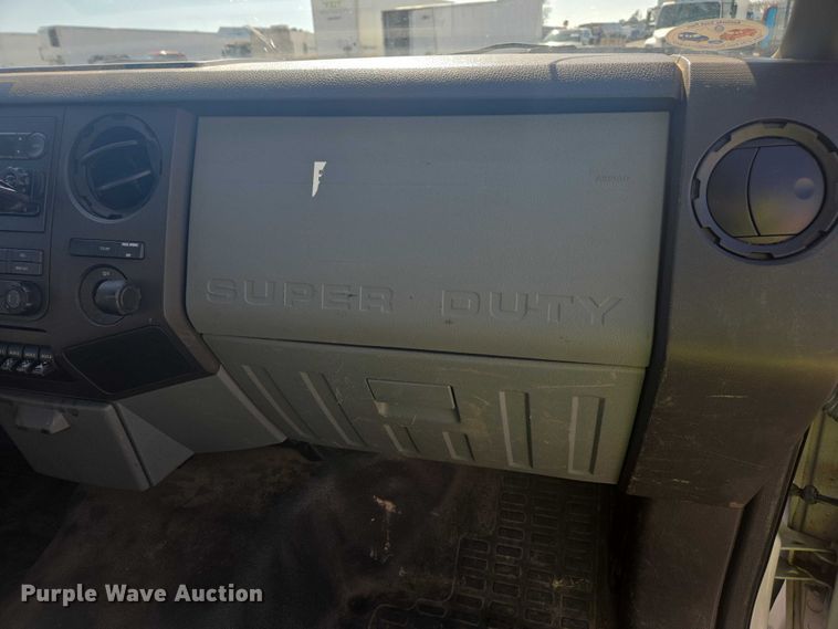 image for item YA2476 2015 Ford F450 Super Duty bucket truck