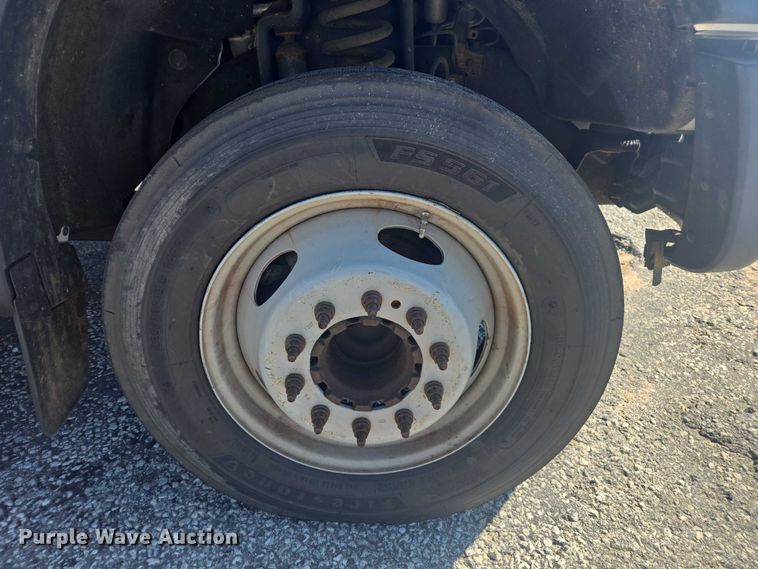 image for item YA2476 2015 Ford F450 Super Duty bucket truck