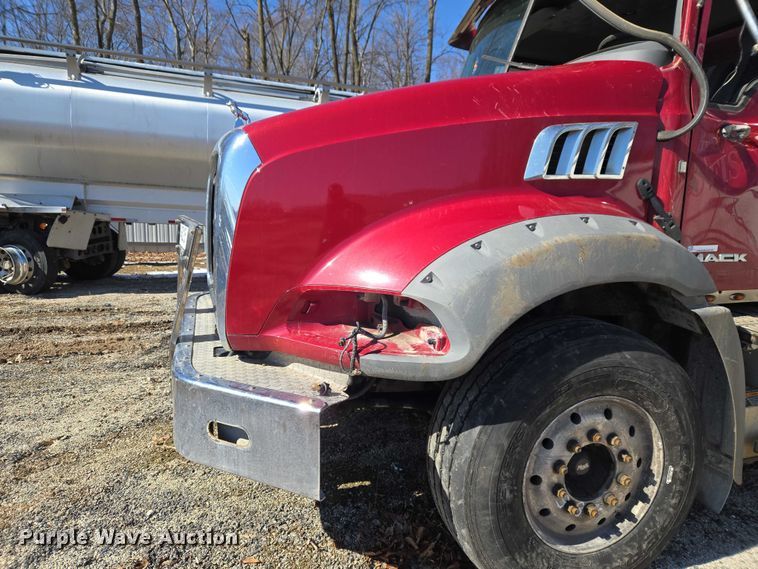 image for item YA2591 2017 Mack GU813 dump truck