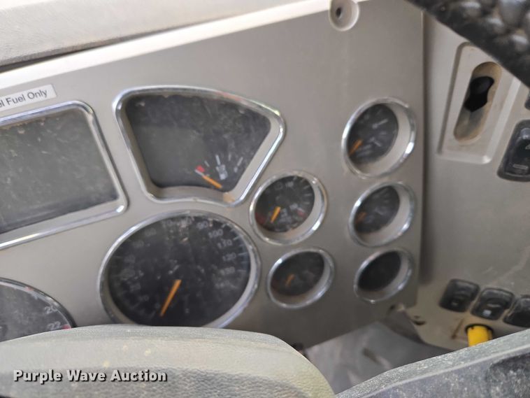 image for item YA2591 2017 Mack GU813 dump truck