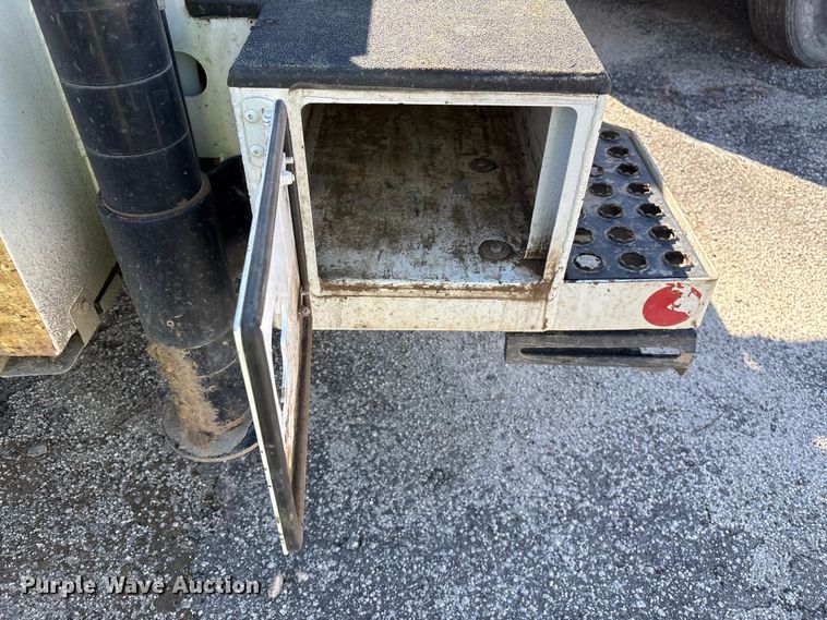 image for item YA2616 2024 Ford F750 utility / service truck