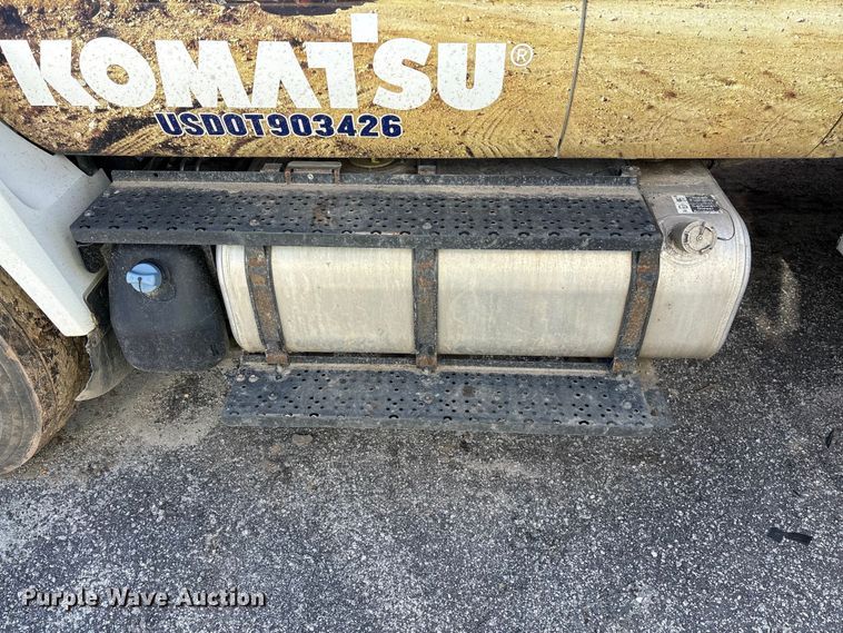 image for item YA2616 2024 Ford F750 utility / service truck