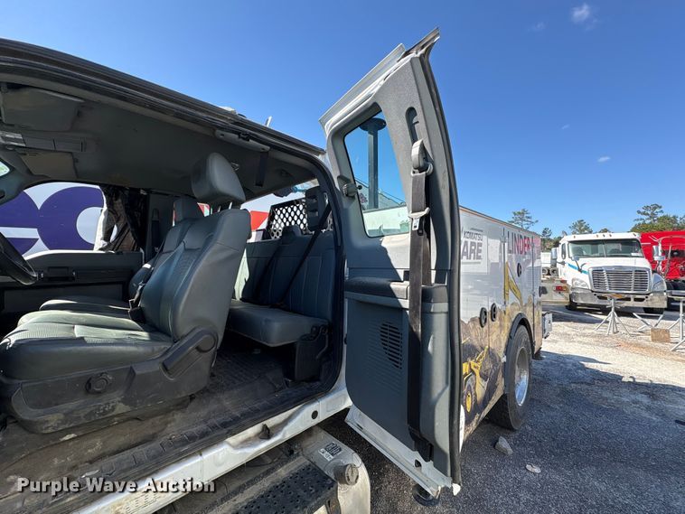 image for item YA2616 2024 Ford F750 utility / service truck