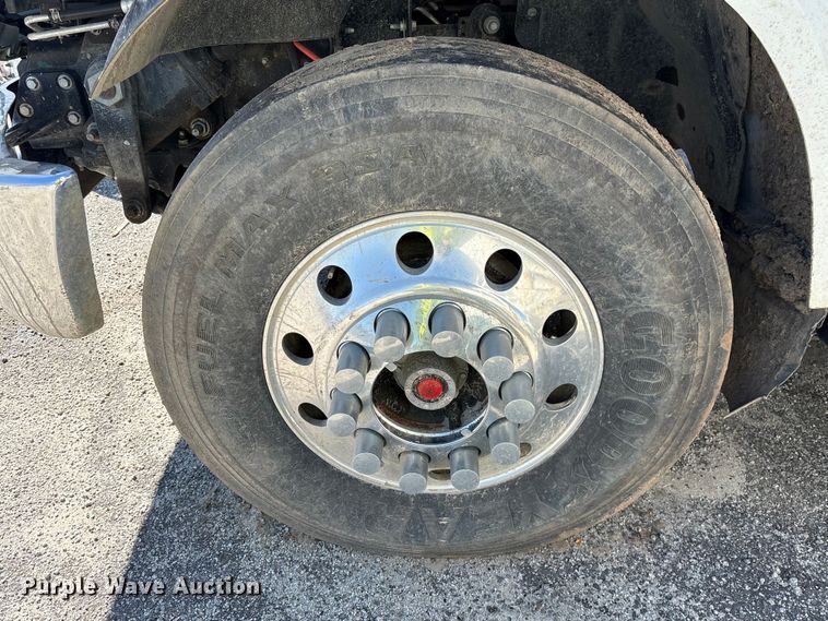 image for item YA2616 2024 Ford F750 utility / service truck