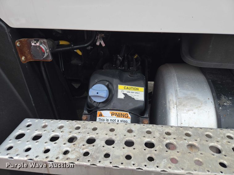 image for item YA2730 2020 Freightliner 114SD volumetric concrete mixer truck