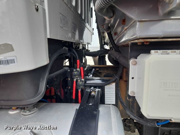 image for item YA2730 2020 Freightliner 114SD volumetric concrete mixer truck