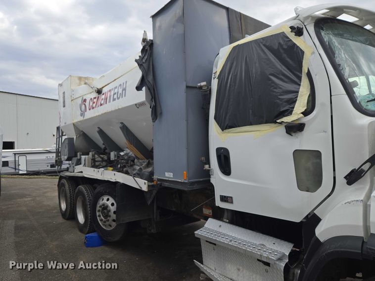 image for item YA2730 2020 Freightliner 114SD volumetric concrete mixer truck
