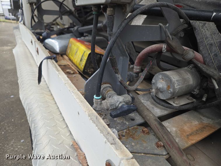 image for item YA2730 2020 Freightliner 114SD volumetric concrete mixer truck