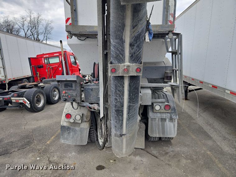 image for item YA2730 2020 Freightliner 114SD volumetric concrete mixer truck