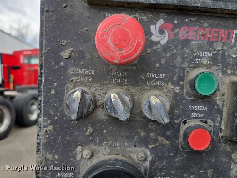 image for item YA2730 2020 Freightliner 114SD volumetric concrete mixer truck