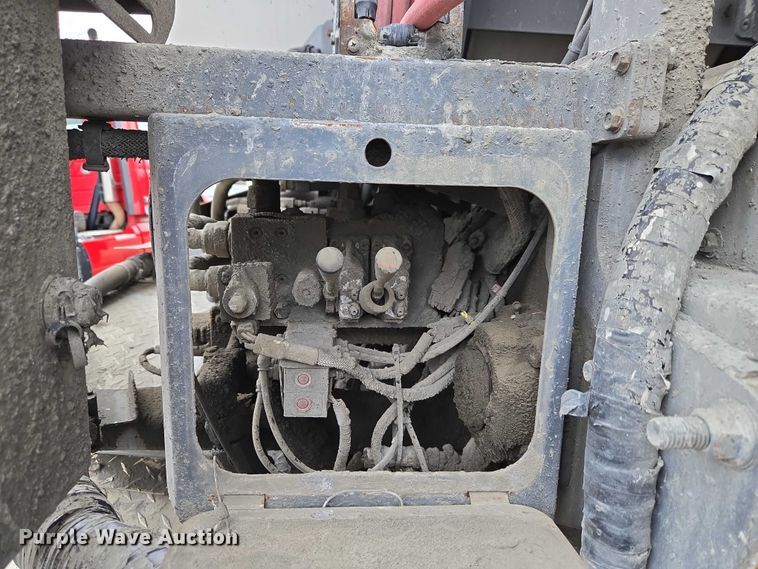 image for item YA2730 2020 Freightliner 114SD volumetric concrete mixer truck