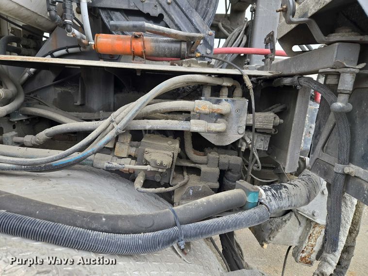 image for item YA2730 2020 Freightliner 114SD volumetric concrete mixer truck