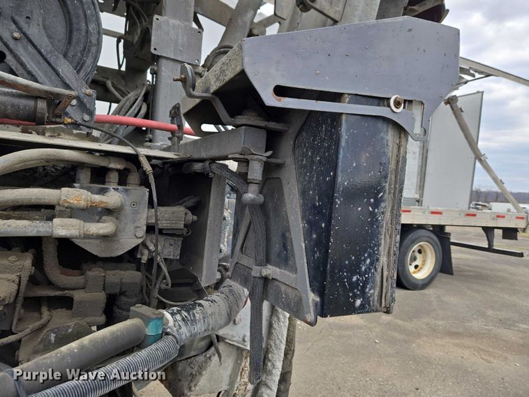 image for item YA2730 2020 Freightliner 114SD volumetric concrete mixer truck