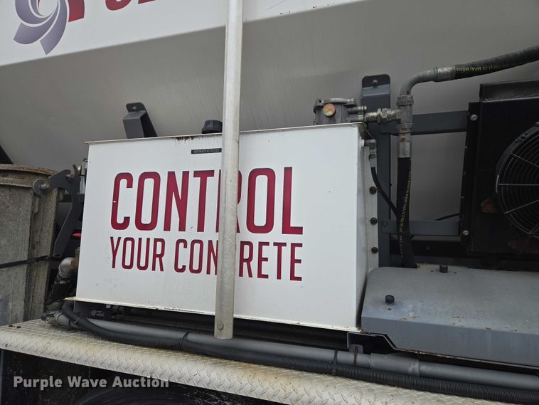 image for item YA2730 2020 Freightliner 114SD volumetric concrete mixer truck