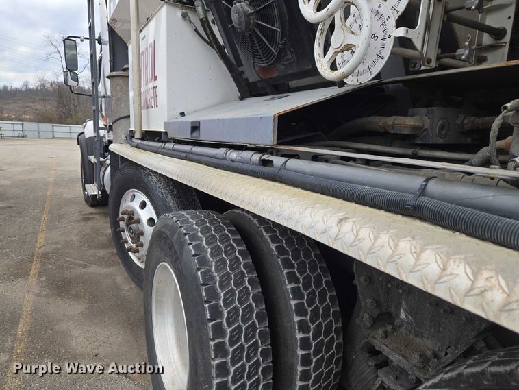 image for item YA2730 2020 Freightliner 114SD volumetric concrete mixer truck