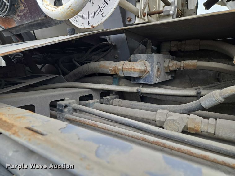 image for item YA2730 2020 Freightliner 114SD volumetric concrete mixer truck