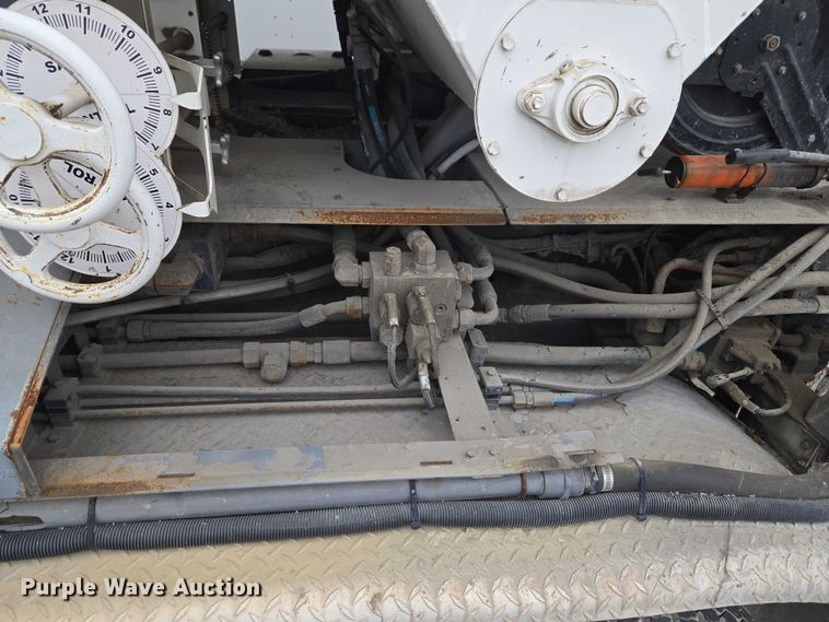 image for item YA2730 2020 Freightliner 114SD volumetric concrete mixer truck