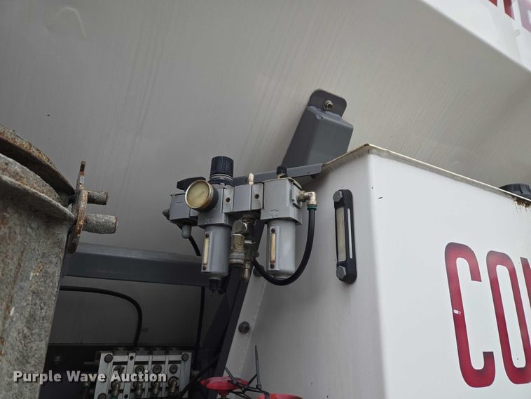 image for item YA2730 2020 Freightliner 114SD volumetric concrete mixer truck