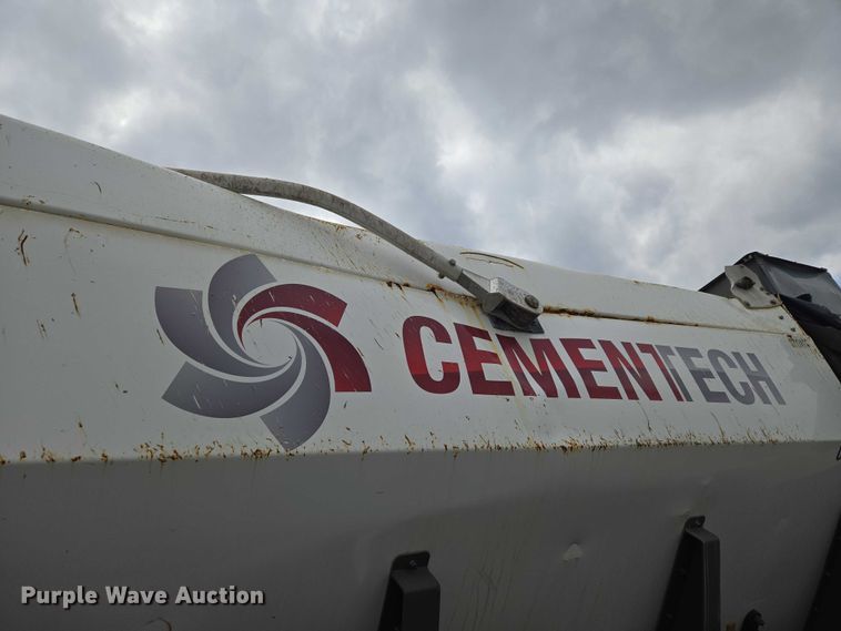 image for item YA2730 2020 Freightliner 114SD volumetric concrete mixer truck