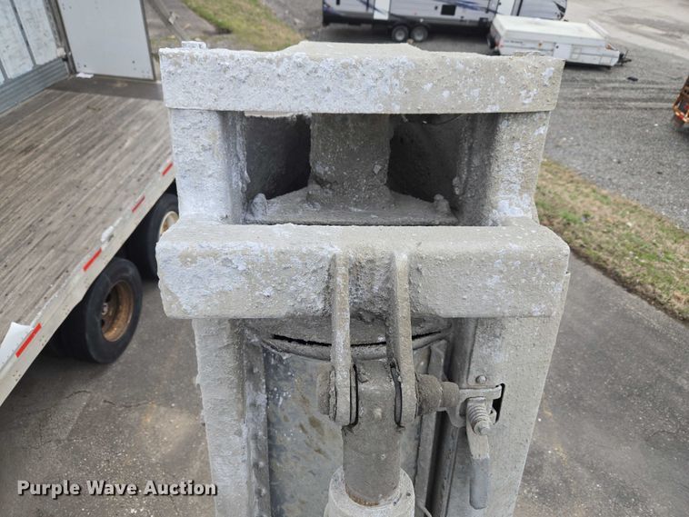 image for item YA2730 2020 Freightliner 114SD volumetric concrete mixer truck