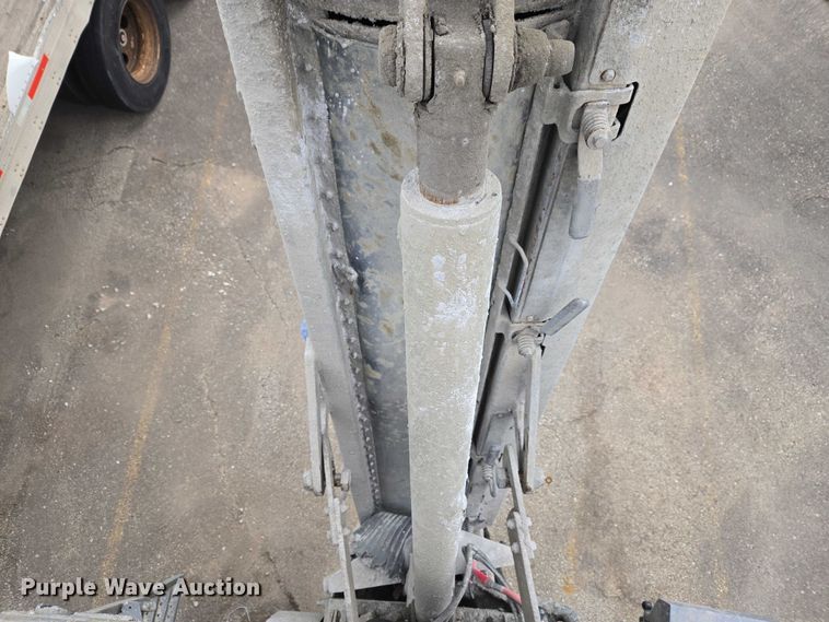 image for item YA2730 2020 Freightliner 114SD volumetric concrete mixer truck