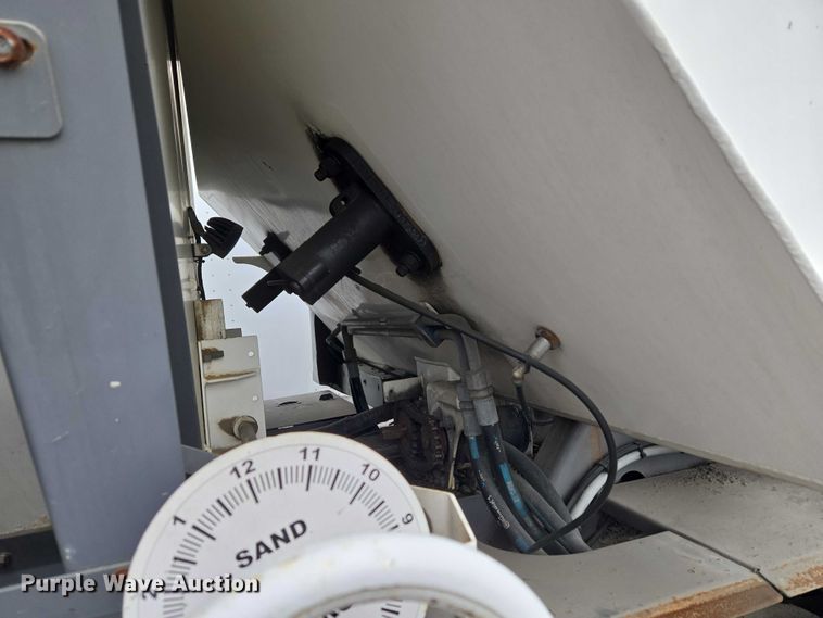 image for item YA2730 2020 Freightliner 114SD volumetric concrete mixer truck