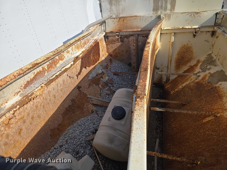 image for item YA2730 2020 Freightliner 114SD volumetric concrete mixer truck