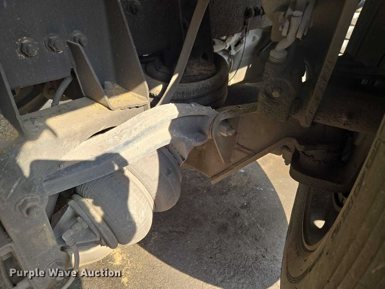 image for item YA2730 2020 Freightliner 114SD volumetric concrete mixer truck