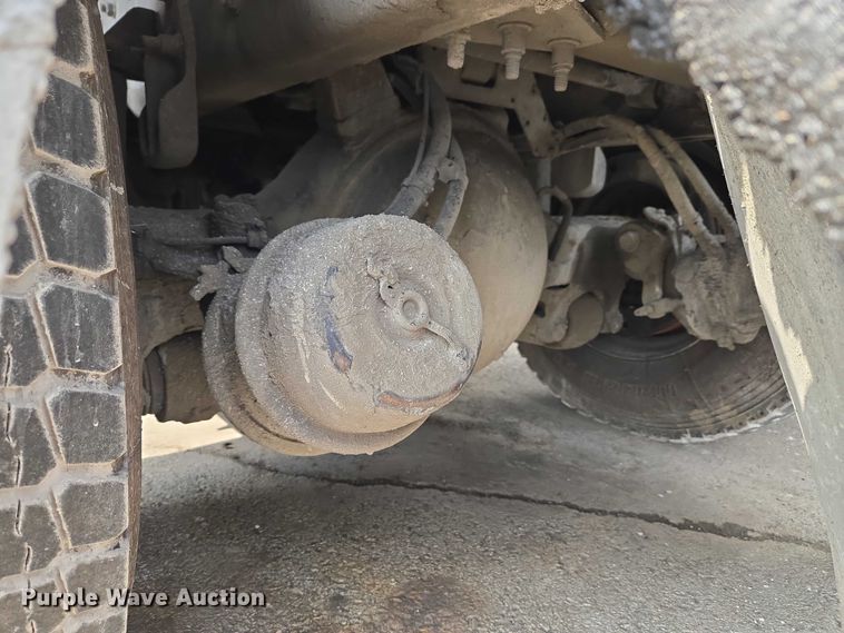 image for item YA2730 2020 Freightliner 114SD volumetric concrete mixer truck