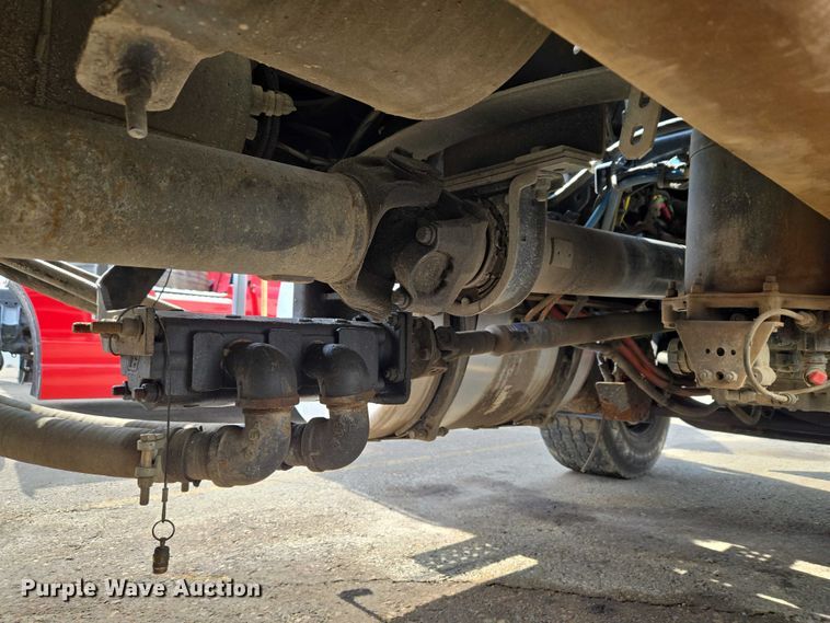 image for item YA2730 2020 Freightliner 114SD volumetric concrete mixer truck