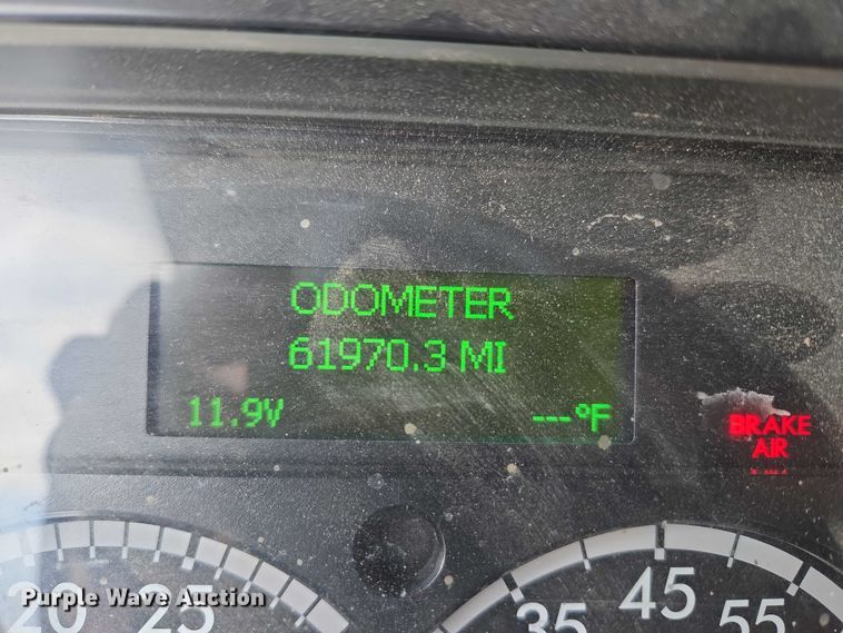 image for item YA2730 2020 Freightliner 114SD volumetric concrete mixer truck