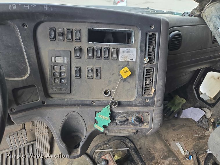 image for item YA2730 2020 Freightliner 114SD volumetric concrete mixer truck