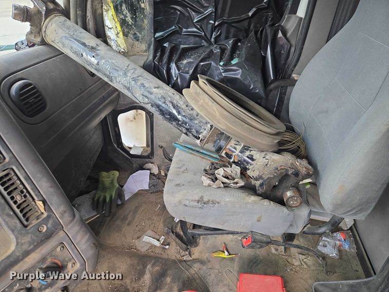 image for item YA2730 2020 Freightliner 114SD volumetric concrete mixer truck