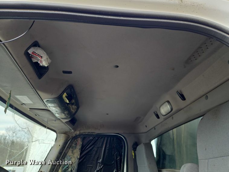 image for item YA2730 2020 Freightliner 114SD volumetric concrete mixer truck