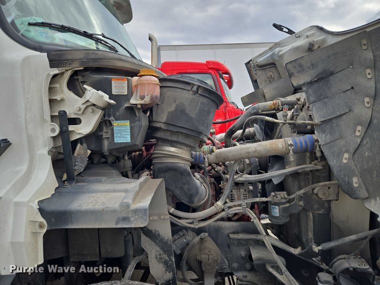 image for item YA2730 2020 Freightliner 114SD volumetric concrete mixer truck