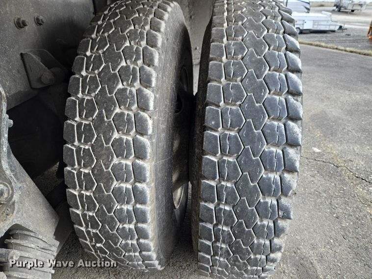 image for item YA2730 2020 Freightliner 114SD volumetric concrete mixer truck