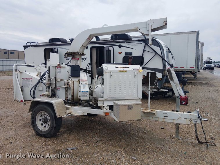image for item YA2809 2020 Bandit 200UC wood chipper
