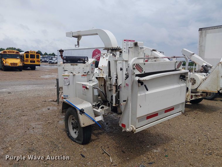 image for item YA2809 2020 Bandit 200UC wood chipper