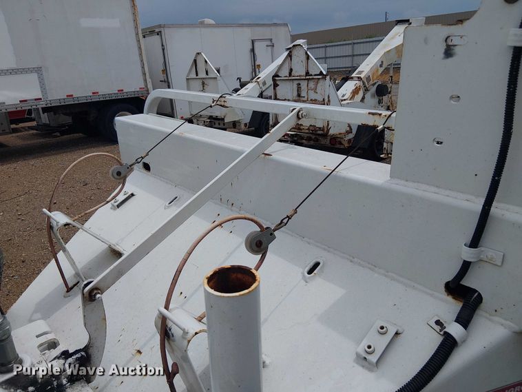 image for item YA2809 2020 Bandit 200UC wood chipper