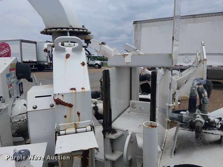 image for item YA2809 2020 Bandit 200UC wood chipper