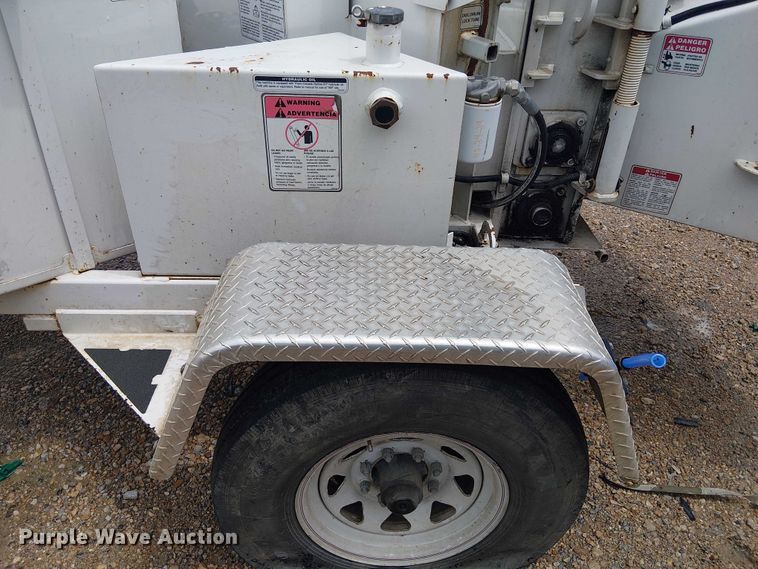 image for item YA2809 2020 Bandit 200UC wood chipper