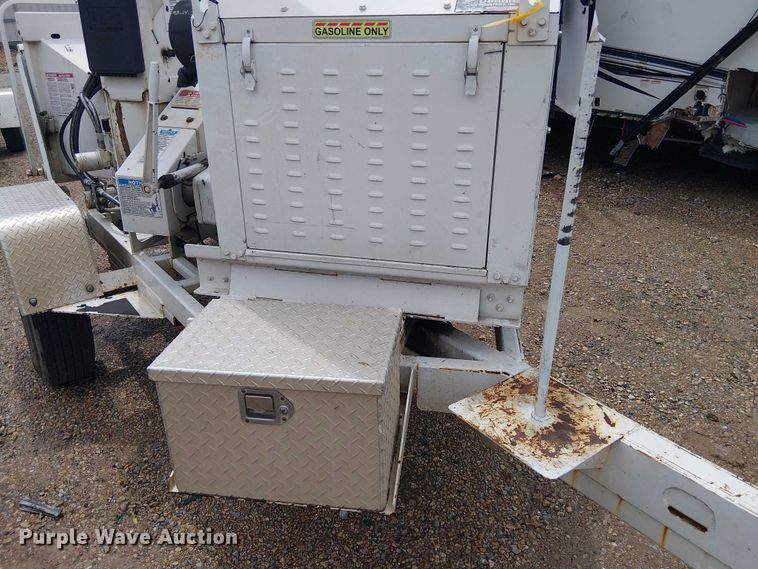 image for item YA2809 2020 Bandit 200UC wood chipper