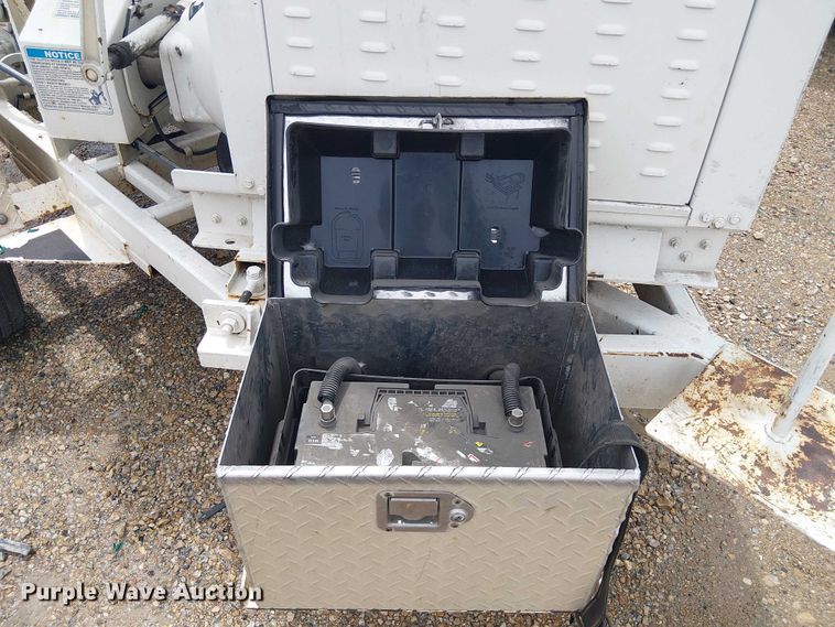 image for item YA2809 2020 Bandit 200UC wood chipper