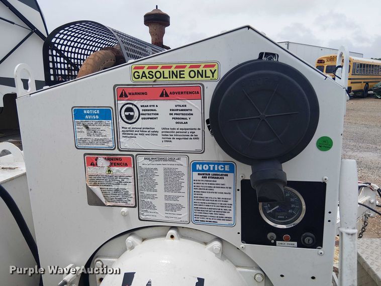 image for item YA2809 2020 Bandit 200UC wood chipper